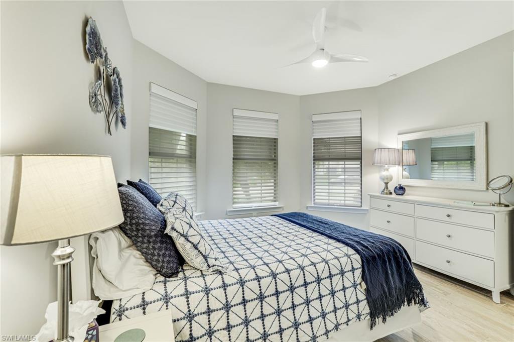 WINDING CYPRESS - Residential