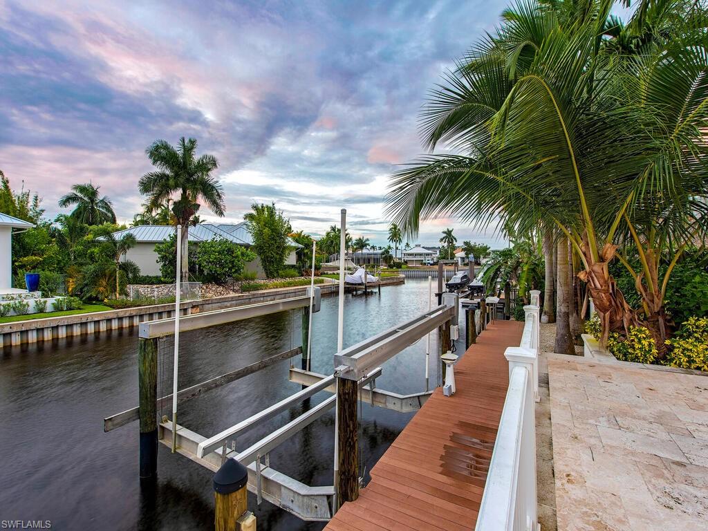 ROYAL HARBOR - Residential