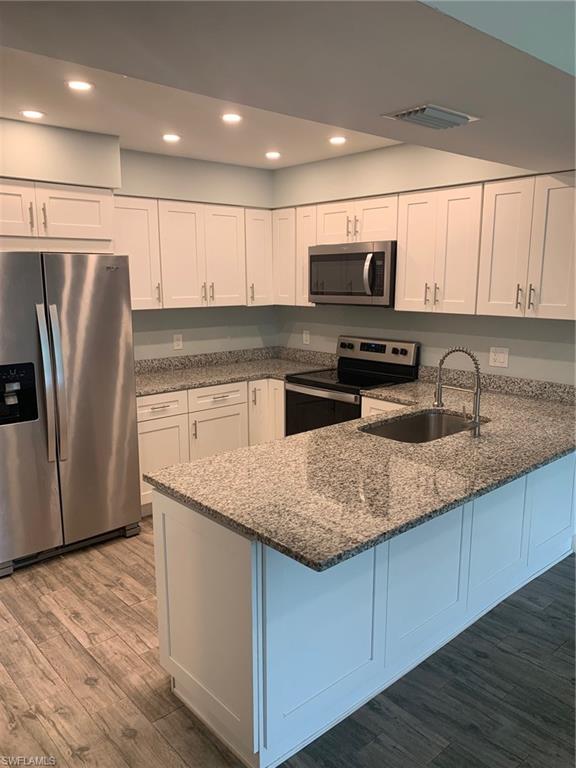 SANDALWOOD ESTATES - Residential Lease