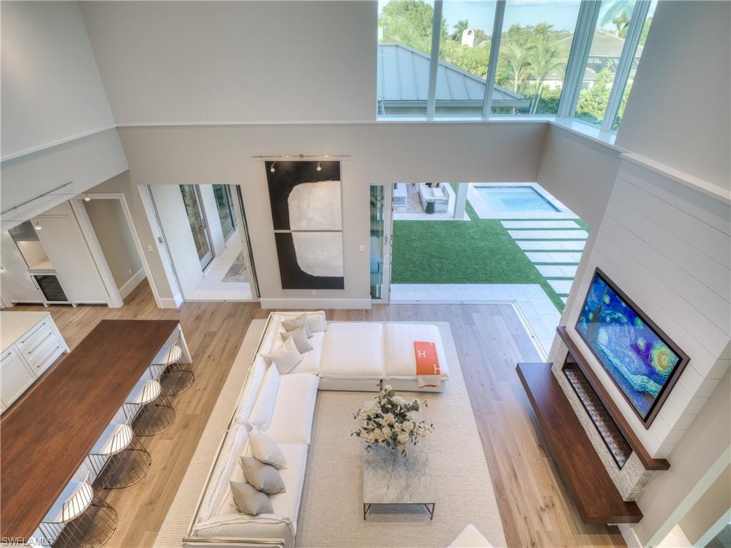 PINECREST AT PELICAN BAY - Residential