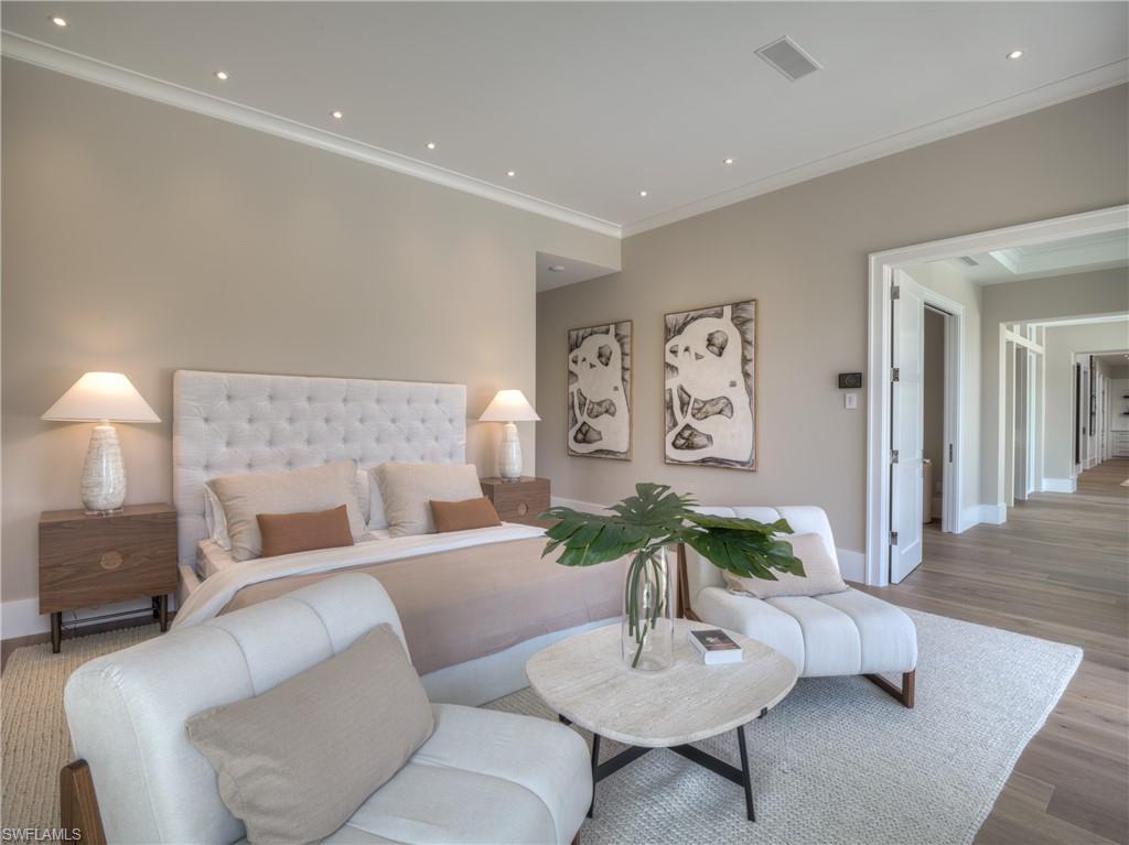 PINECREST AT PELICAN BAY - Residential