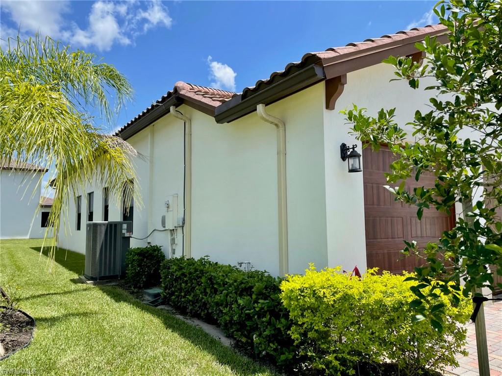 MAPLE RIDGE - Residential