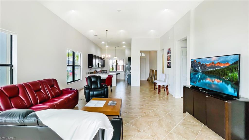 MAPLE RIDGE - Residential