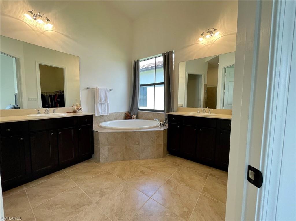 MAPLE RIDGE - Residential