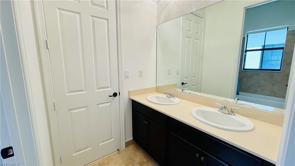 MAPLE RIDGE - Residential