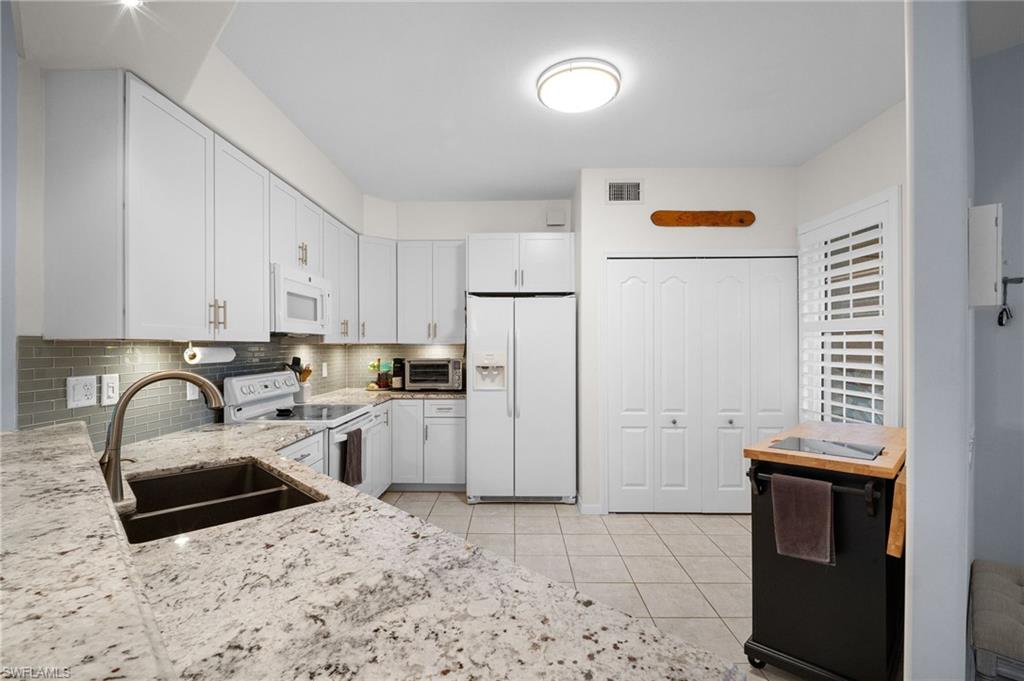 SUNSET STREAM - Residential