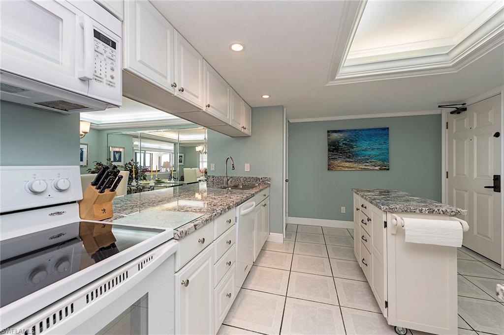 EDEN HOUSE CONDO - Residential