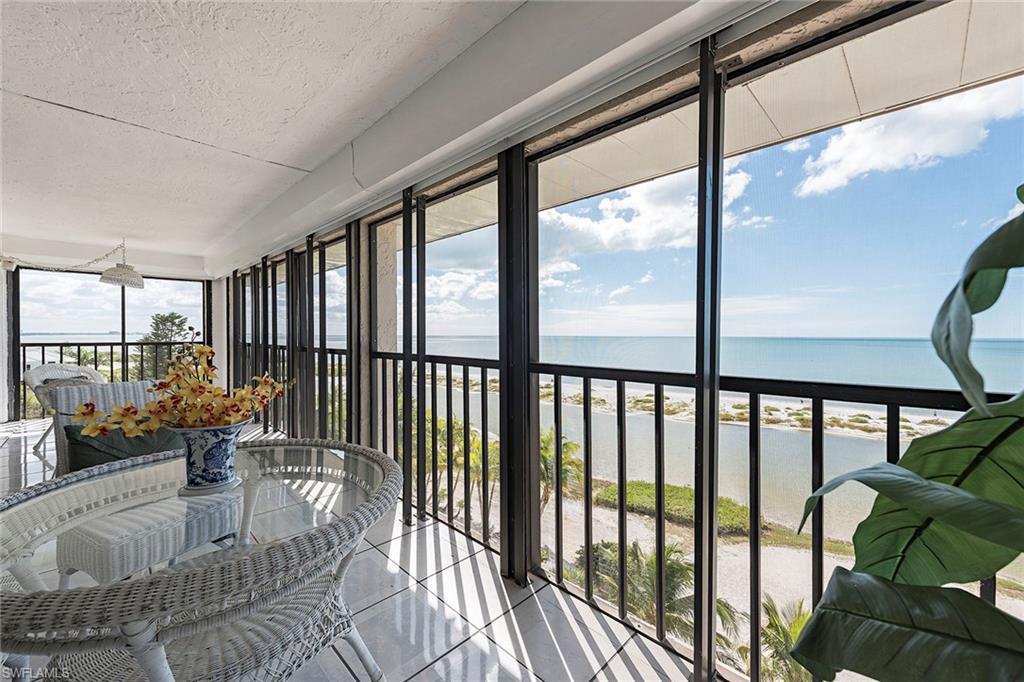 EDEN HOUSE CONDO - Residential