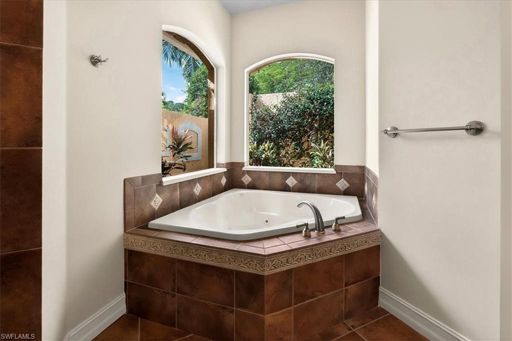 IMPERIAL GOLF ESTATES - Residential