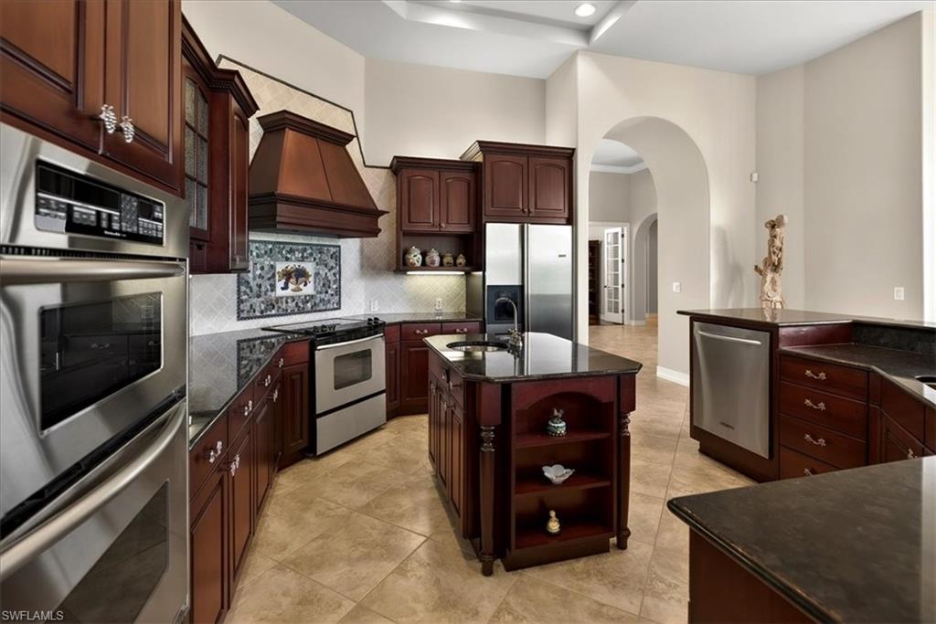 IMPERIAL GOLF ESTATES - Residential