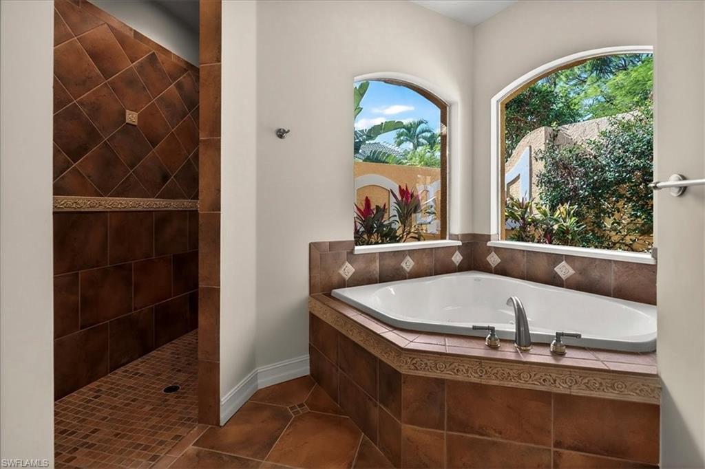 IMPERIAL GOLF ESTATES - Residential