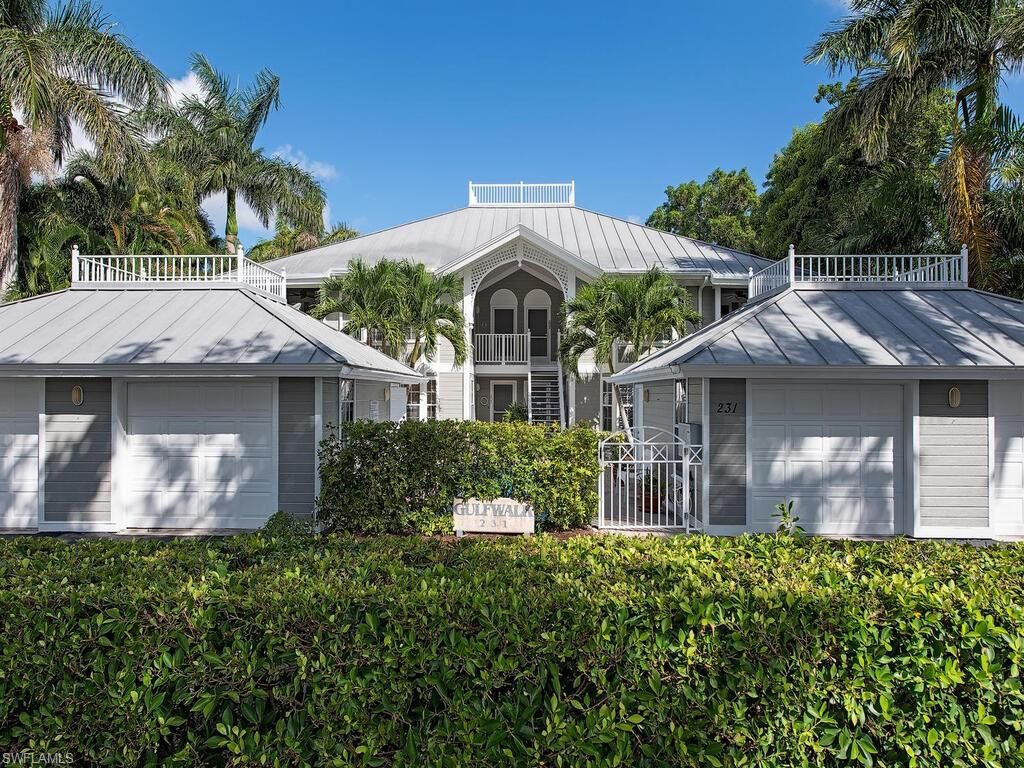 Photo of 231 2nd AVE S #102, NAPLES, FL 34102 (MLS # 225038640)