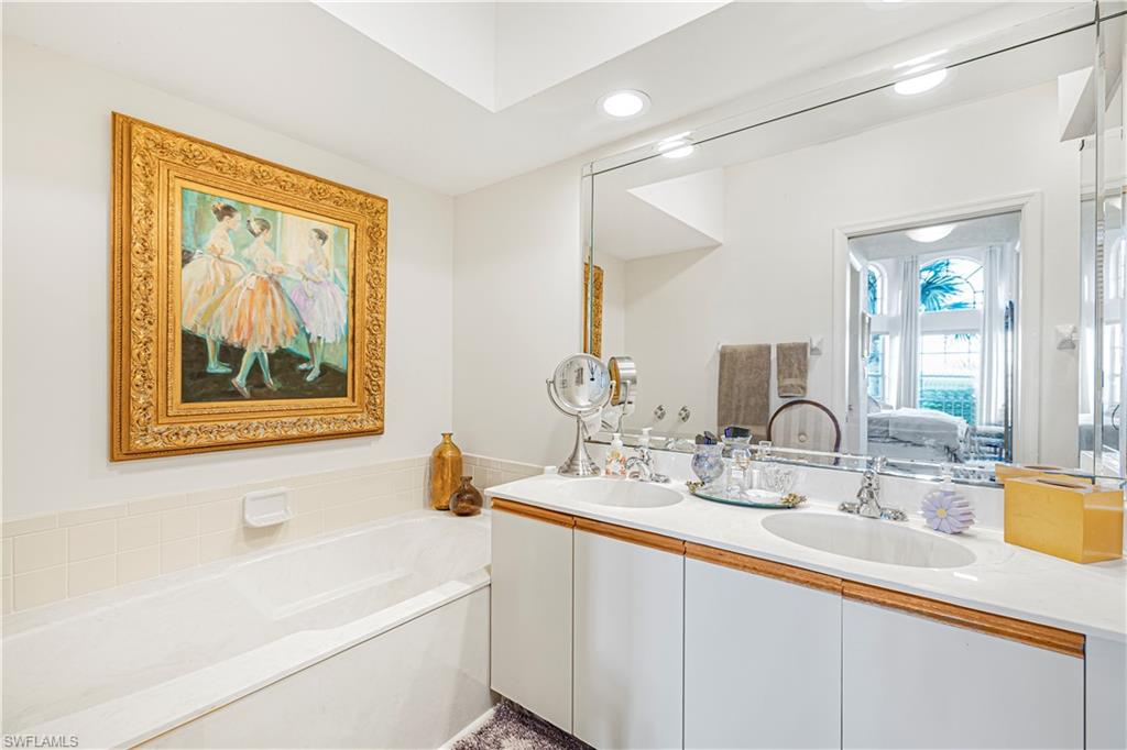 CHARDONNAY - Residential