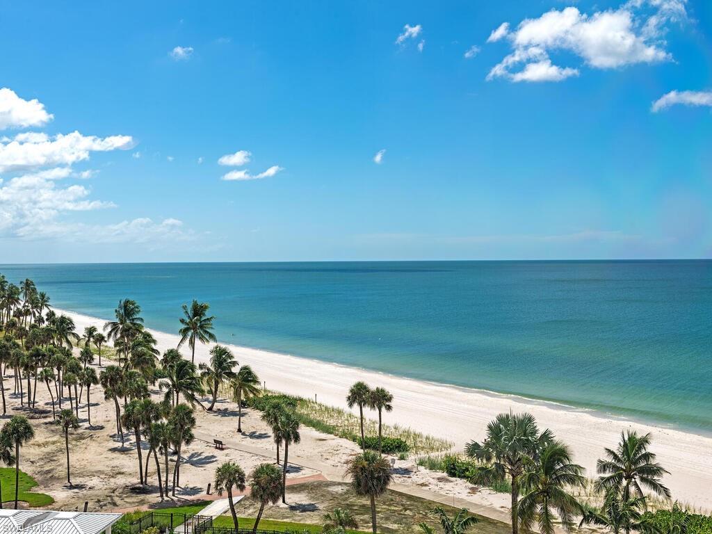 4051 Gulf Shore BLVD N 805