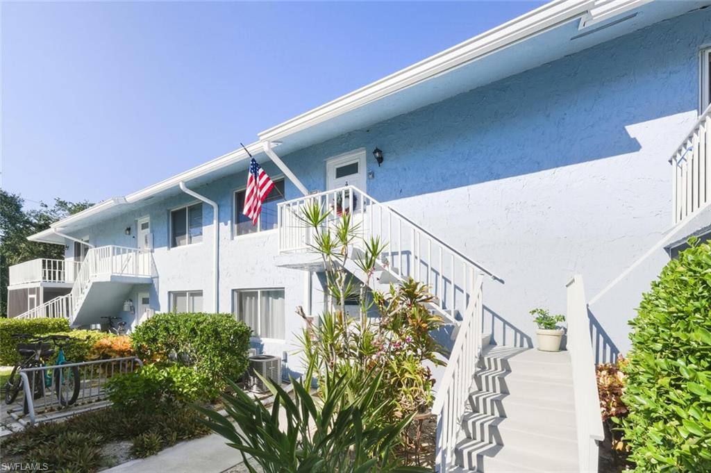 GLADES COUNTRY CLUB - Residential