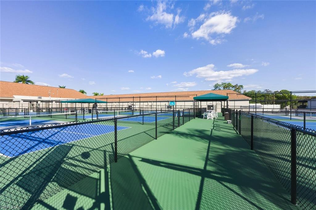 GLADES COUNTRY CLUB - Residential