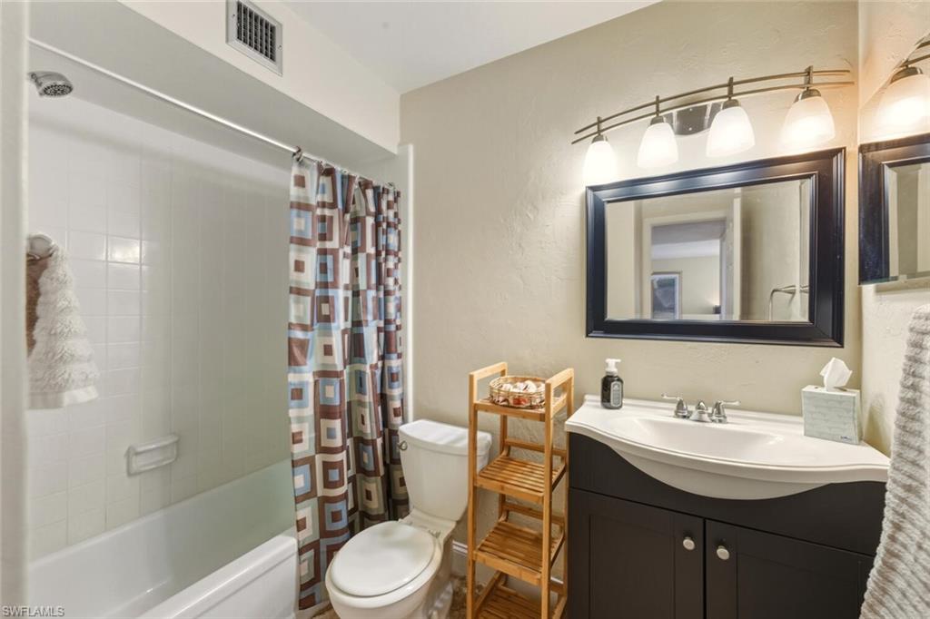 GLADES COUNTRY CLUB - Residential