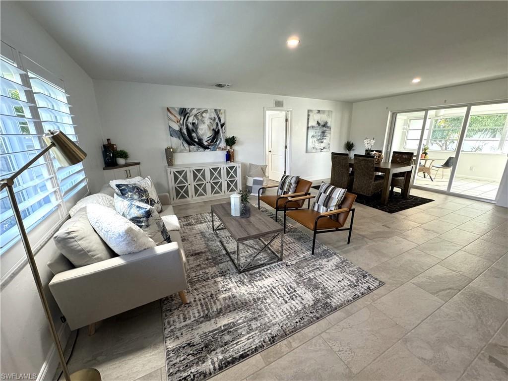131 Coral Vine DR