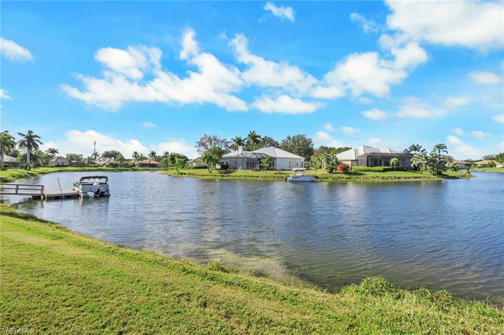 LONGSHORE LAKE - Residential