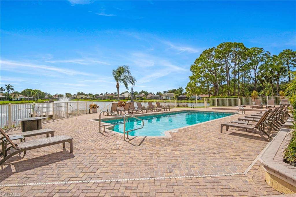 LONGSHORE LAKE - Residential