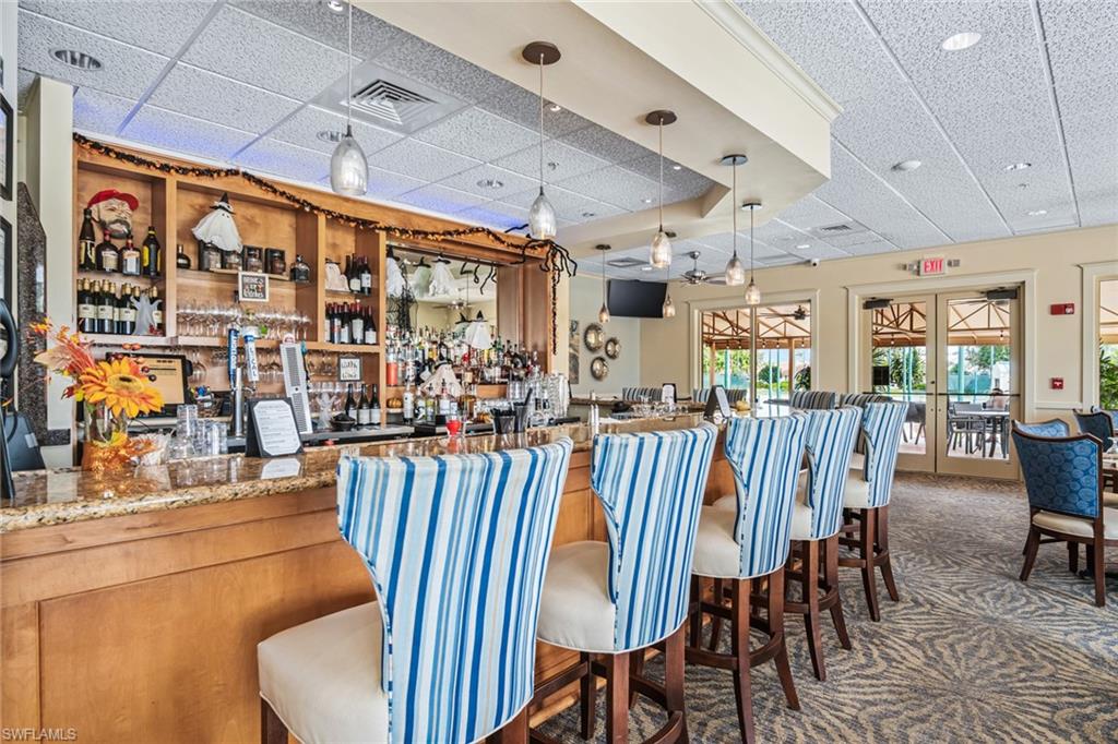 LONGSHORE LAKE - Residential