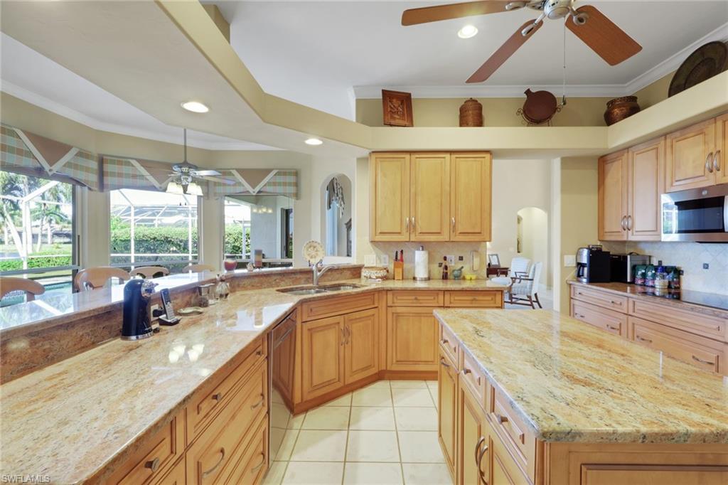 LONGSHORE LAKE - Residential