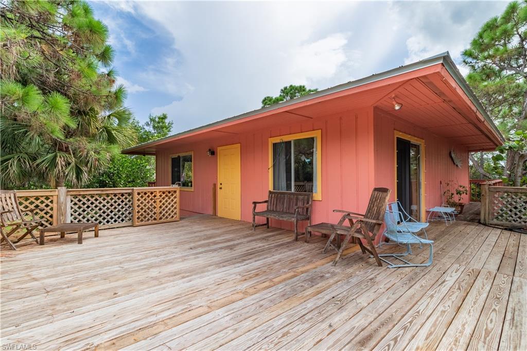 NESTING OF PINE ISLAND - Residential