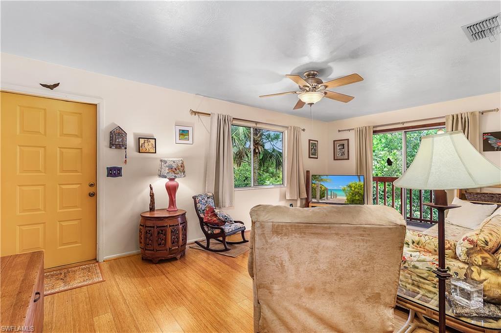 NESTING OF PINE ISLAND - Residential