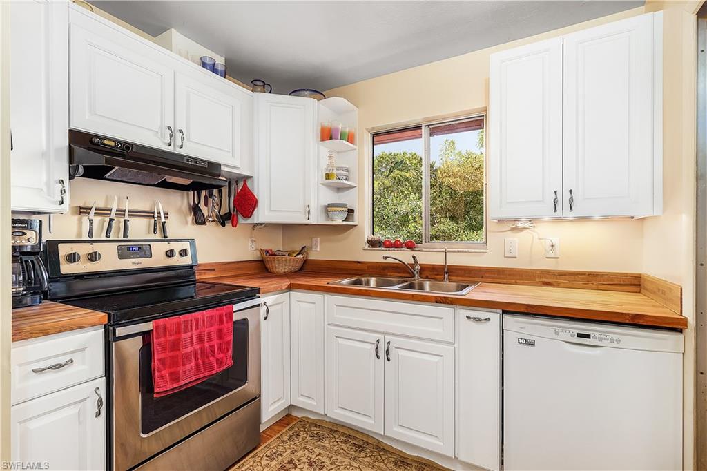 NESTING OF PINE ISLAND - Residential