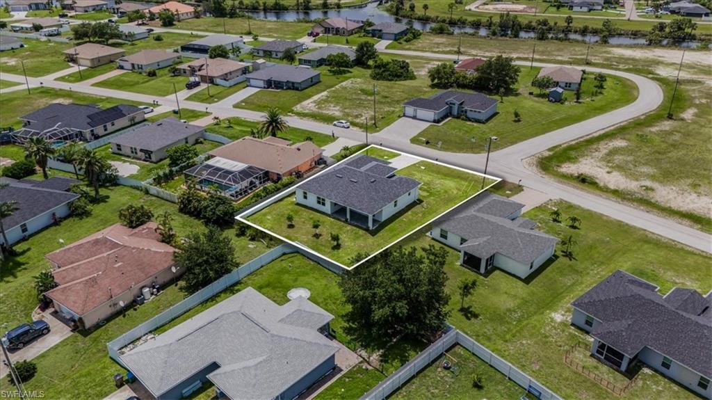 CAPE CORAL - Residential