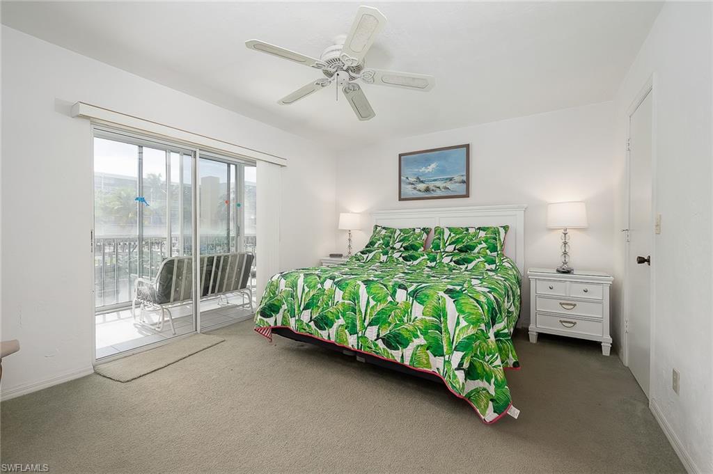 ROYAL PELICAN TOWNHOUSE - Residential