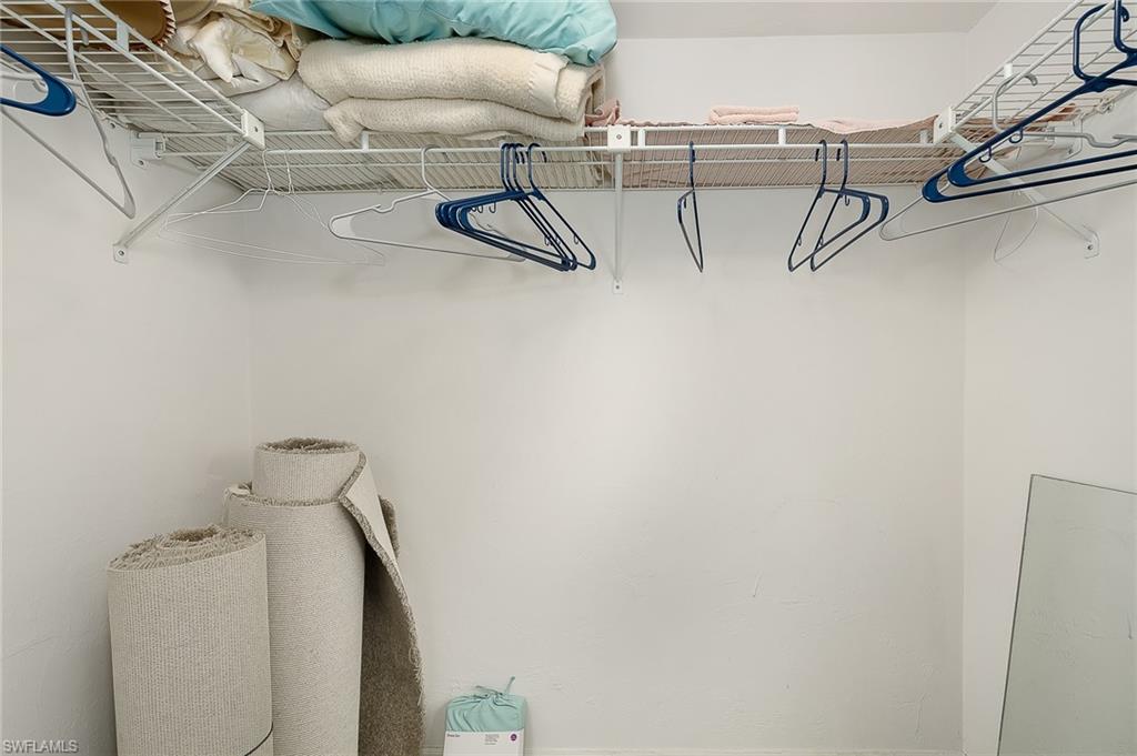 ROYAL PELICAN TOWNHOUSE - Residential