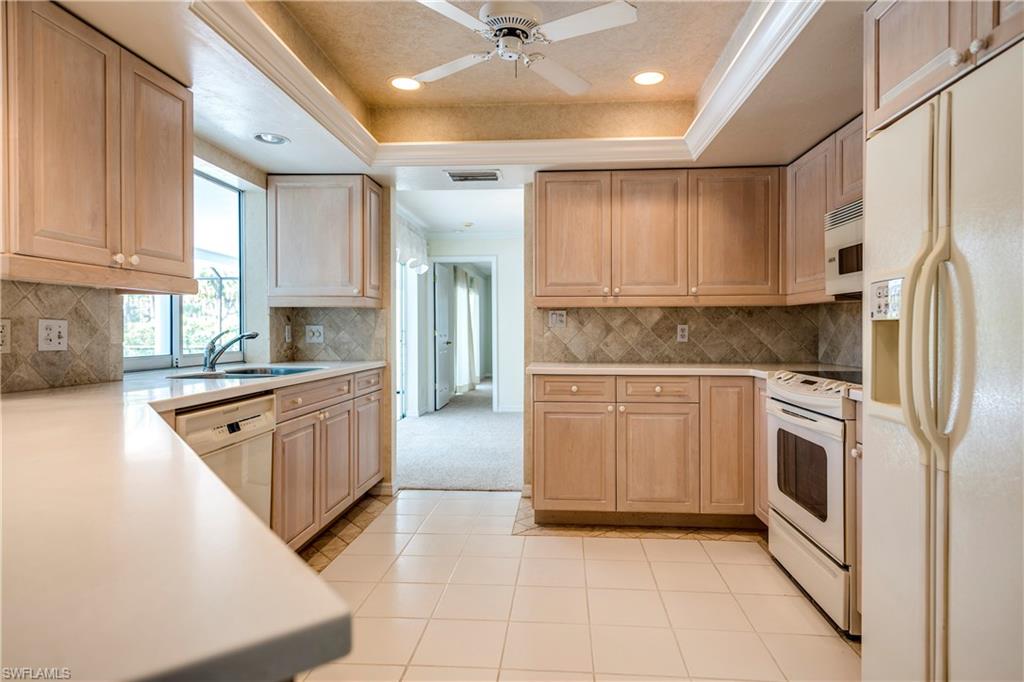 LIVINGSTON WOODS - Residential