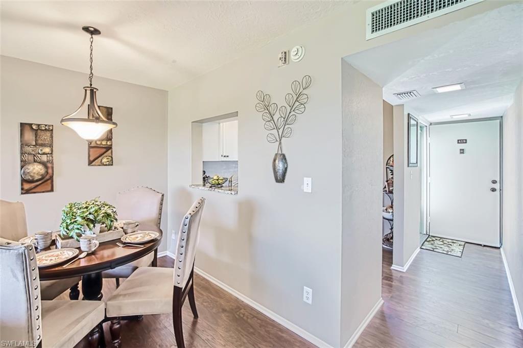 SEVEN LAKES - Residential