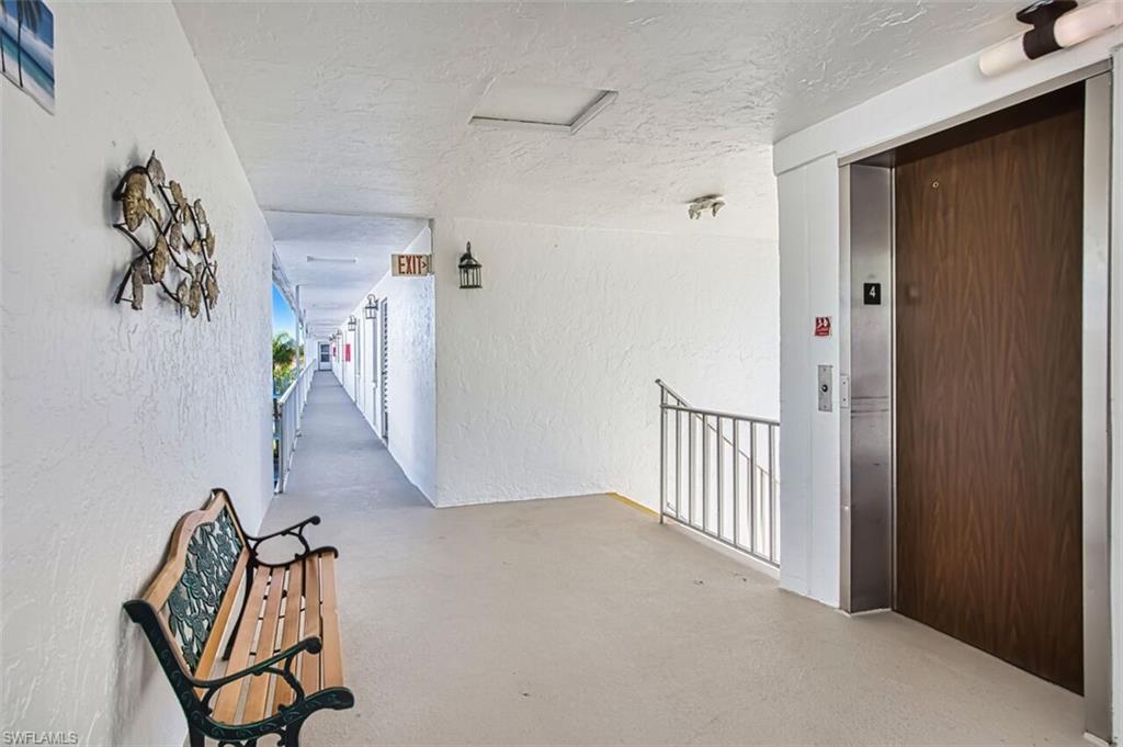 SEVEN LAKES - Residential