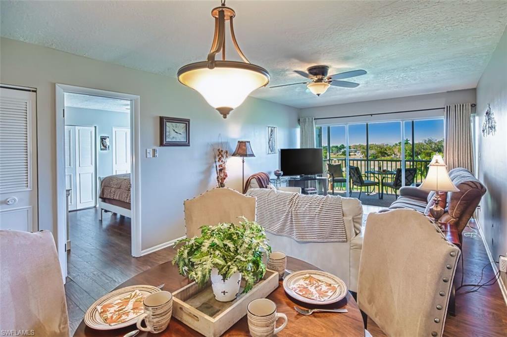 SEVEN LAKES - Residential