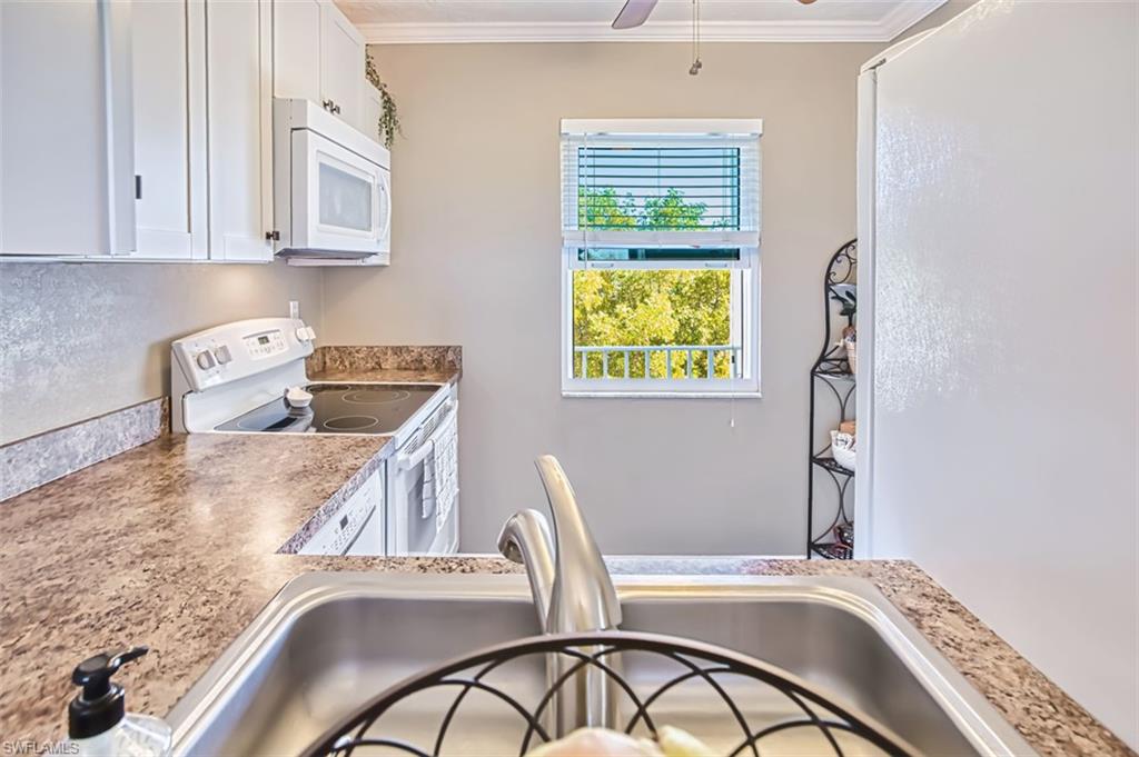 SEVEN LAKES - Residential