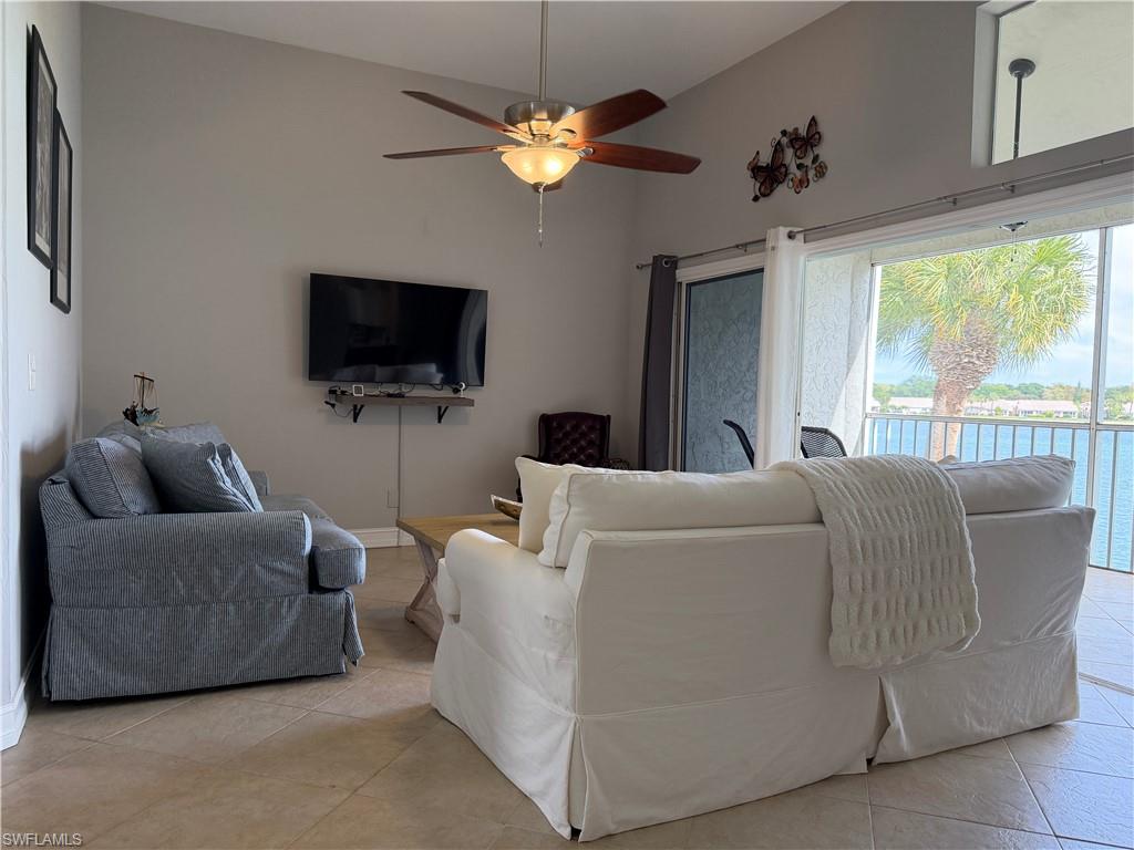 LAKESIDE CARRIAGE HOMES - Residential Lease