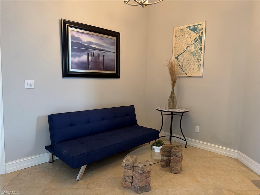 LAKESIDE CARRIAGE HOMES - Residential Lease