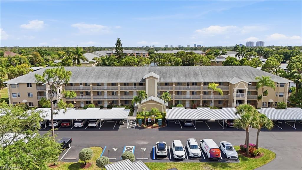 VILLAGE ON COURT SIDE - Residential