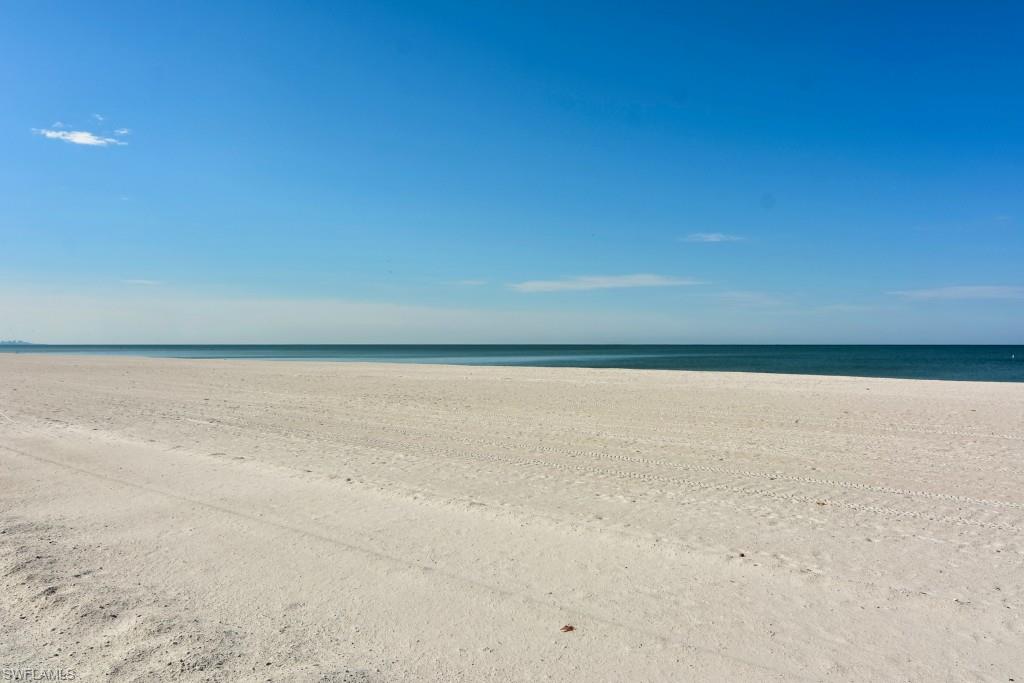 DOLPHIN WAY - Residential