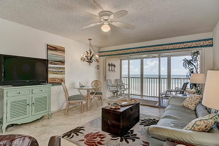 DOLPHIN WAY - Residential