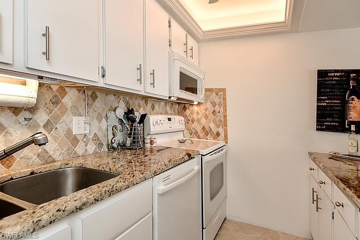 DOLPHIN WAY - Residential