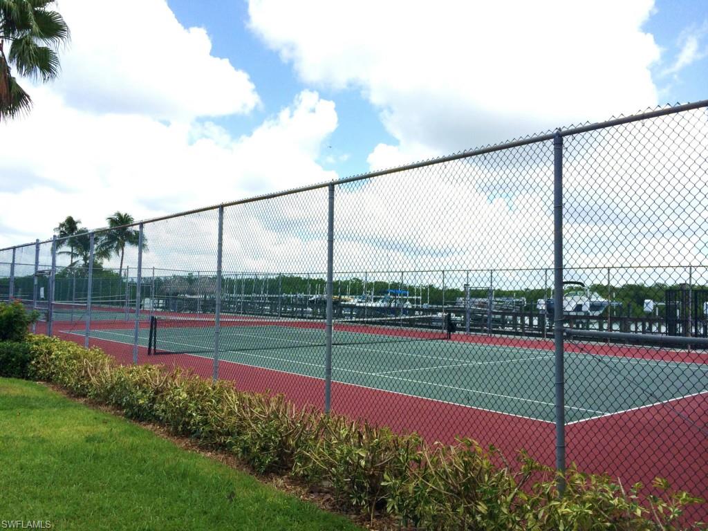 DOLPHIN WAY - Residential