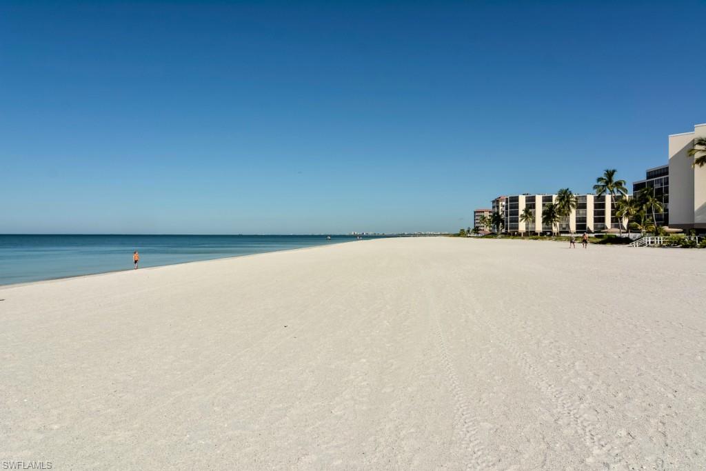 DOLPHIN WAY - Residential