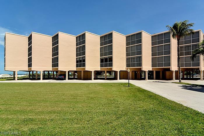 DOLPHIN WAY - Residential