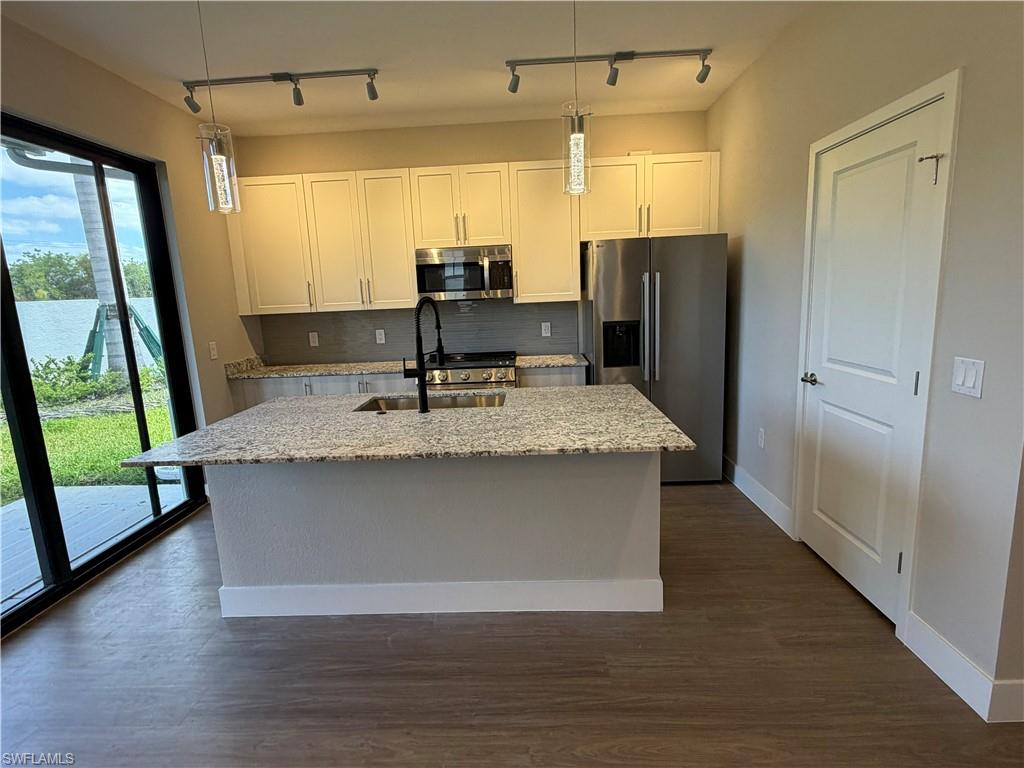 PORTOFINO - Residential Lease