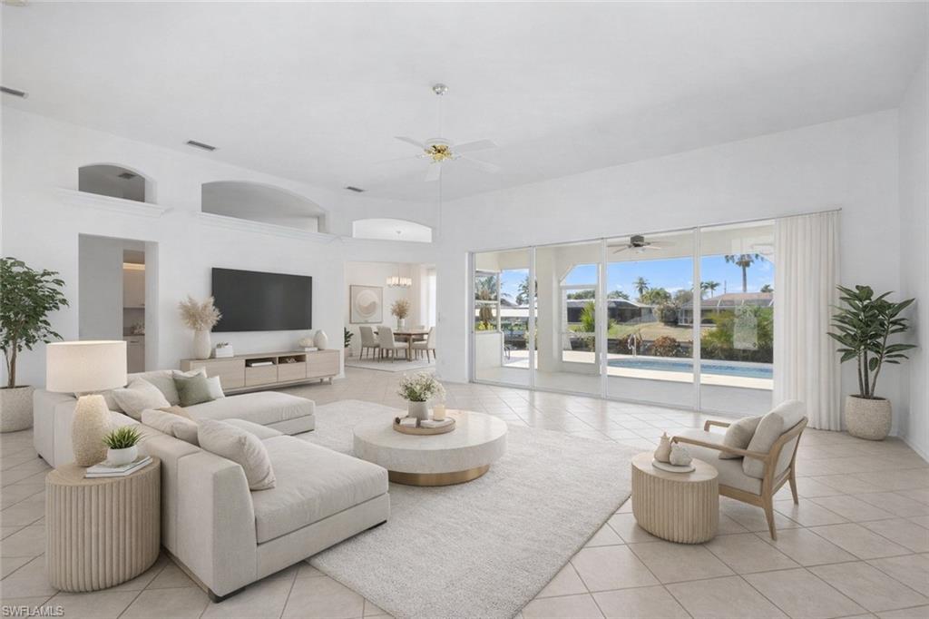 CAPE CORAL - Residential