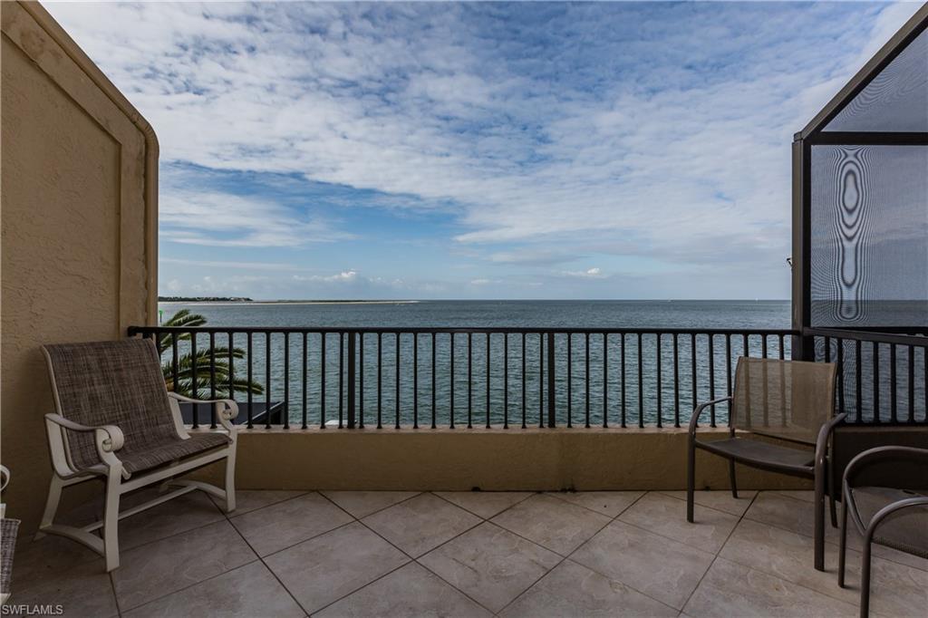 600 LA PENINSULA - Residential