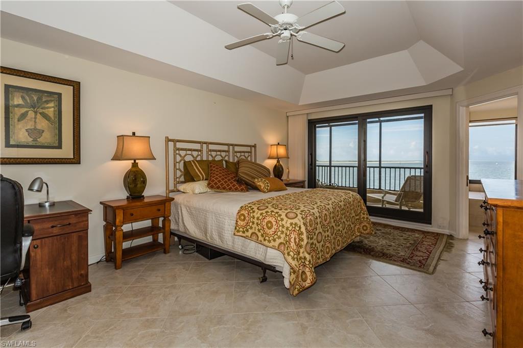 600 LA PENINSULA - Residential